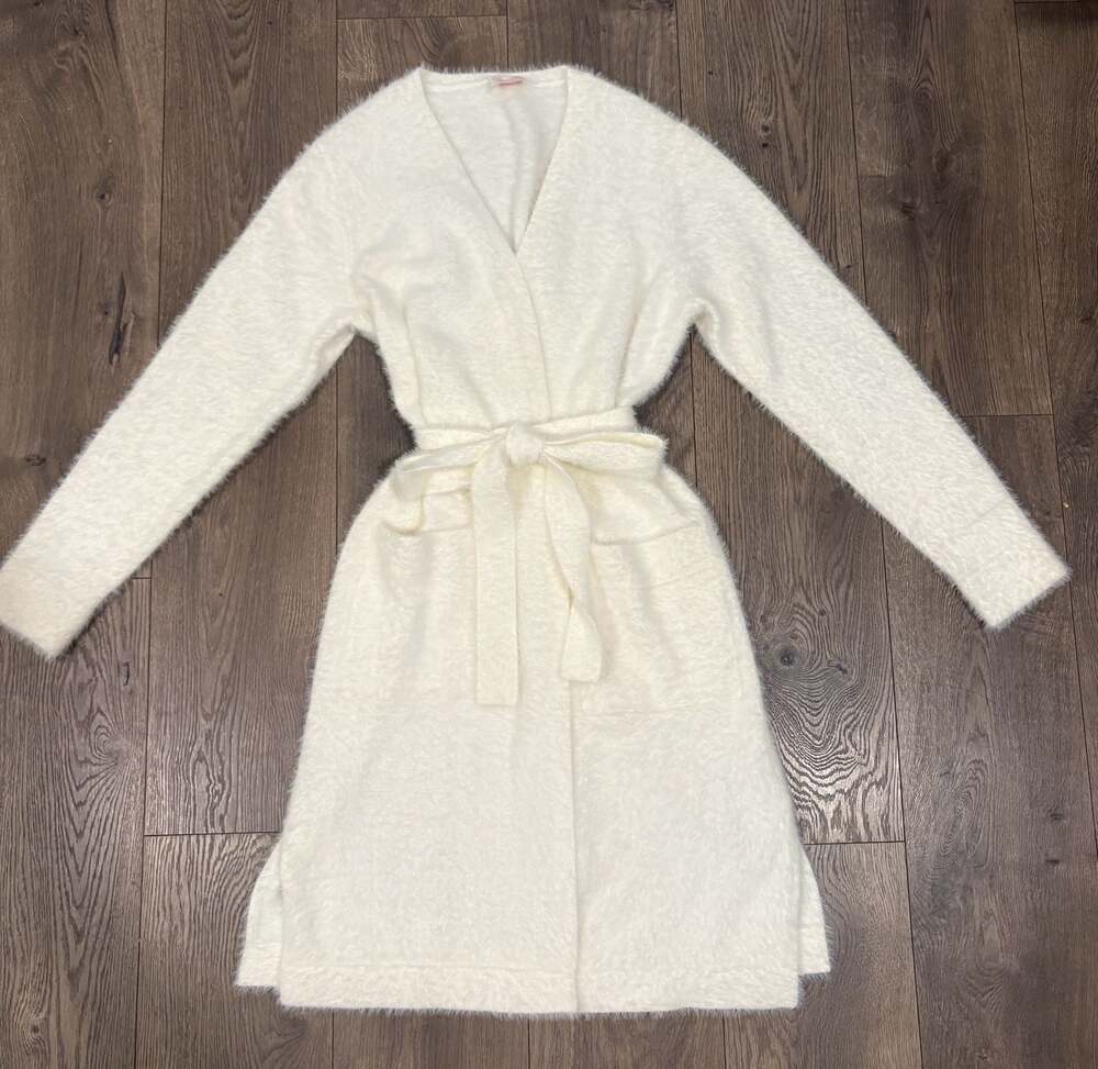 Le Rose Stories Fuzzy Long Robe with Belt, Cream, S/M